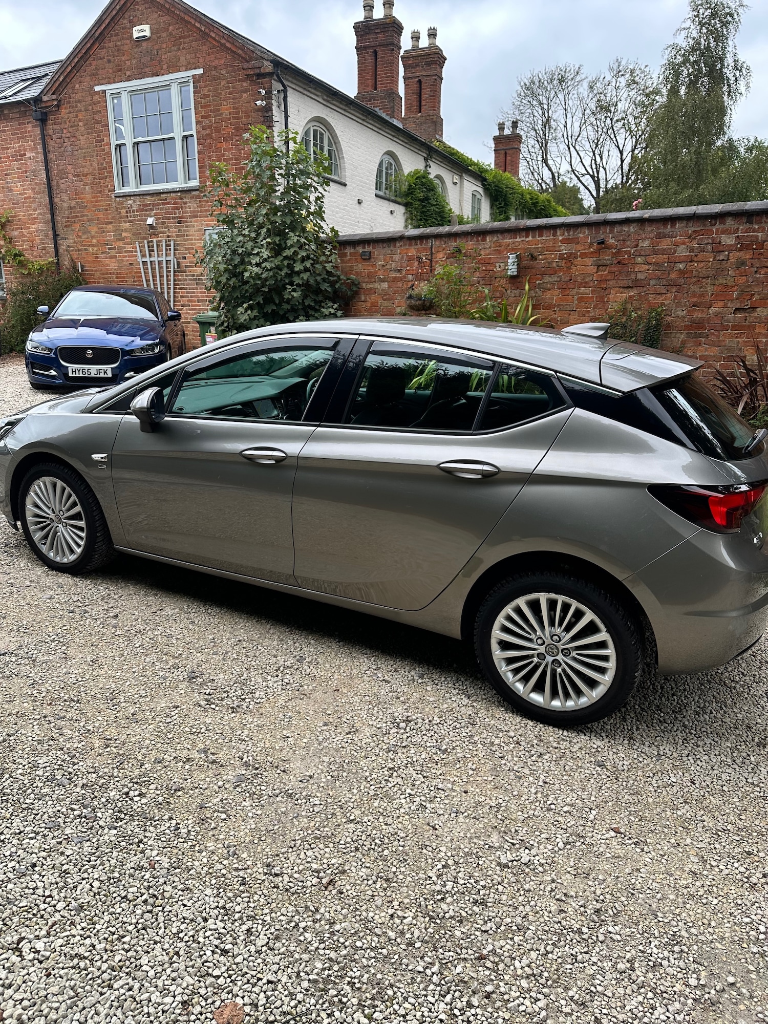 Used Vauxhall Astra 2017 for sale - 76182534: Photo 4