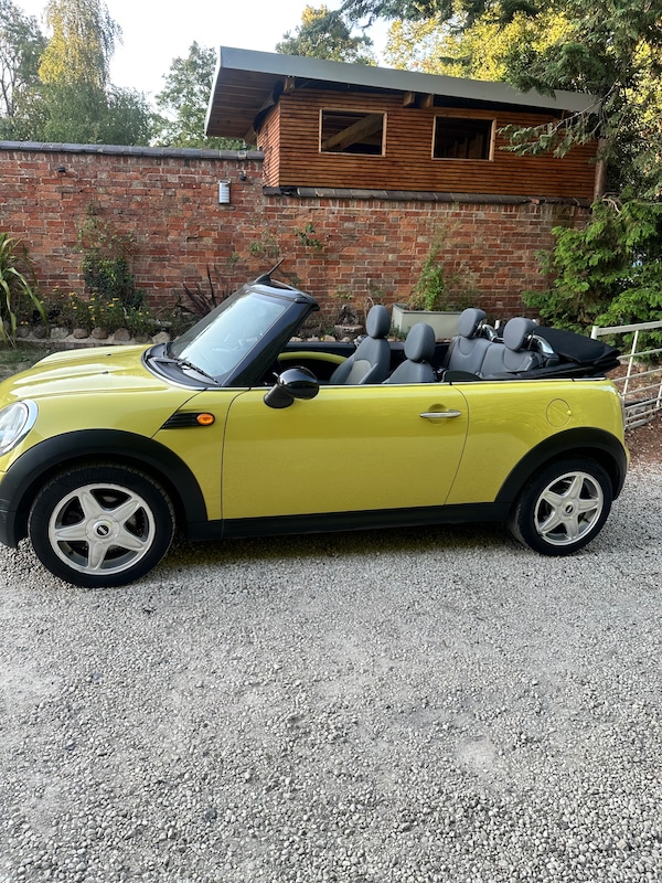 Used MINI Convertible 2010 for sale - 75509837: Photo 14