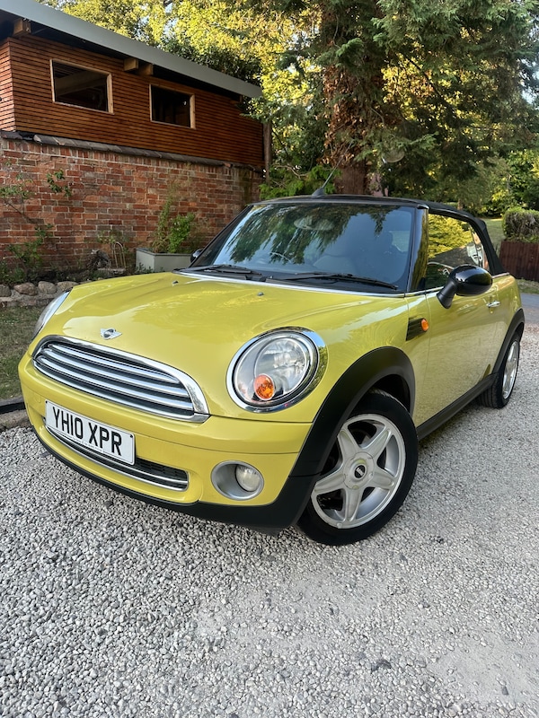 Used MINI Convertible 2010 for sale - 75509837: Photo 1