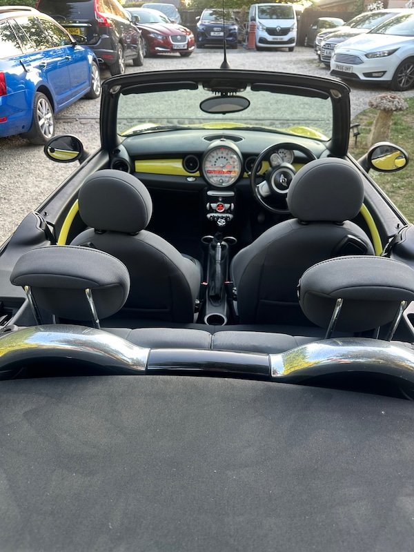 Used MINI Convertible 2010 for sale - 75509837: Photo 27