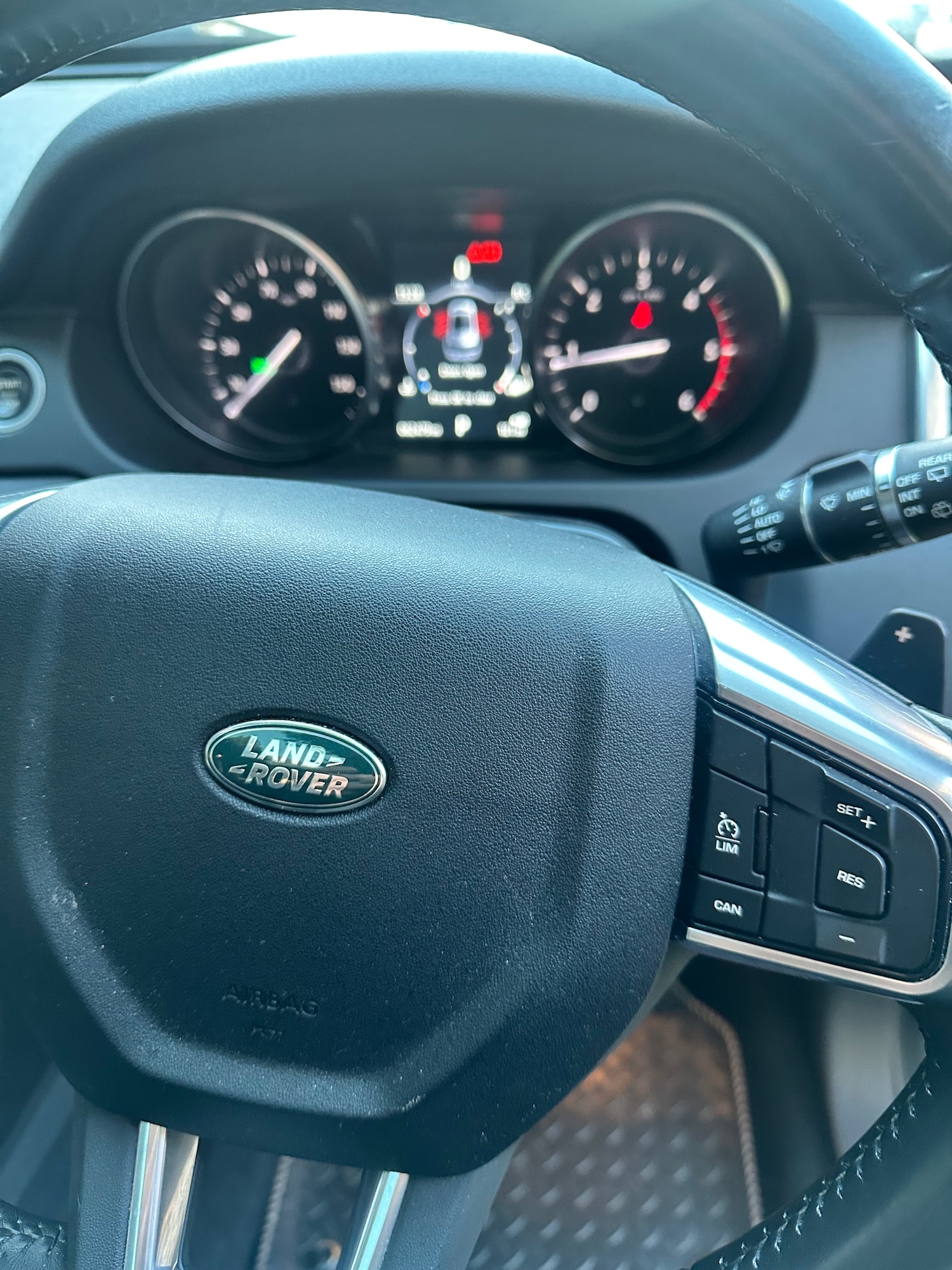 Used Land Rover Discovery Sport 2017 for sale - 77223080: Photo 25