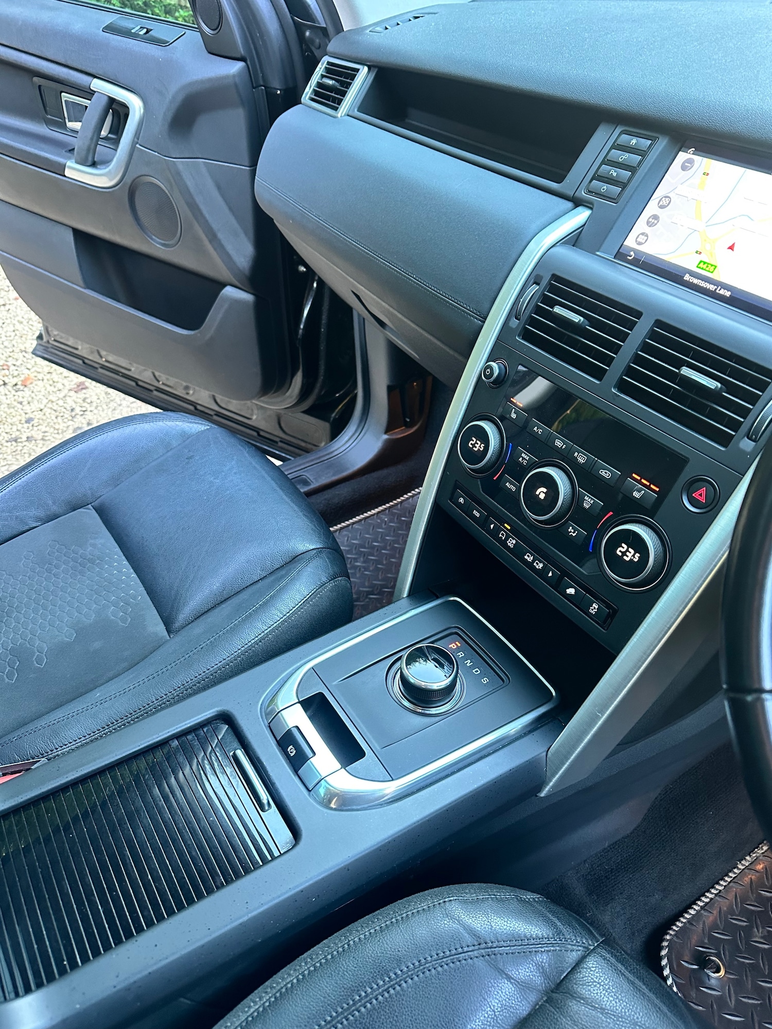 Used Land Rover Discovery Sport 2017 for sale - 77223080: Photo 28