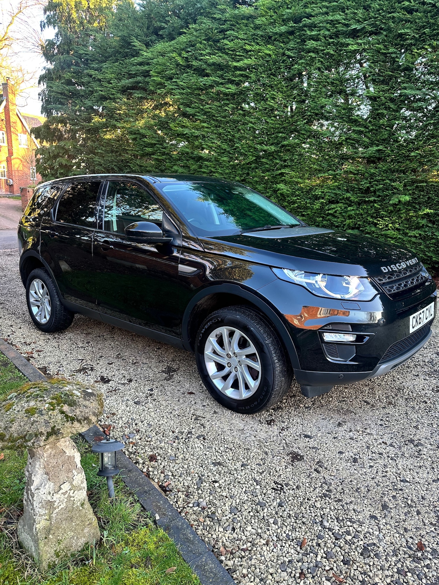 Used Land Rover Discovery Sport 2017 for sale - 77223080: Photo 3