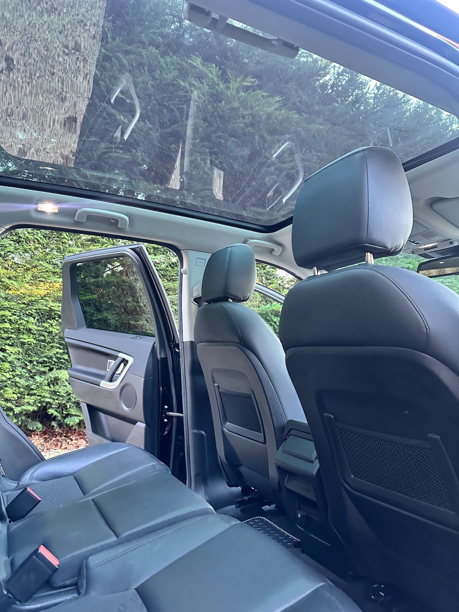 Used Land Rover Discovery Sport 2017 for sale - 77223080: Photo 32