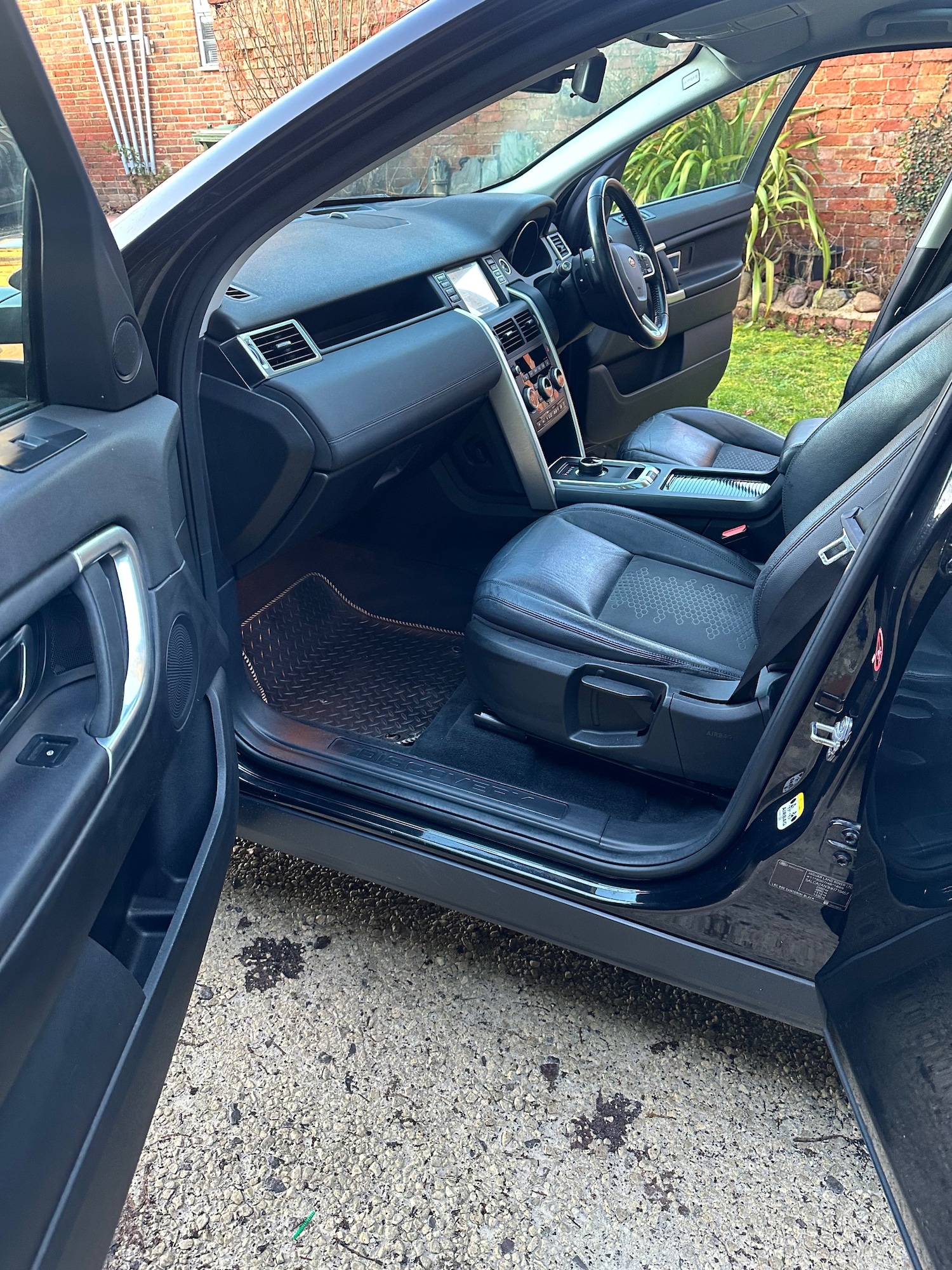 Used Land Rover Discovery Sport 2017 for sale - 77223080: Photo 38