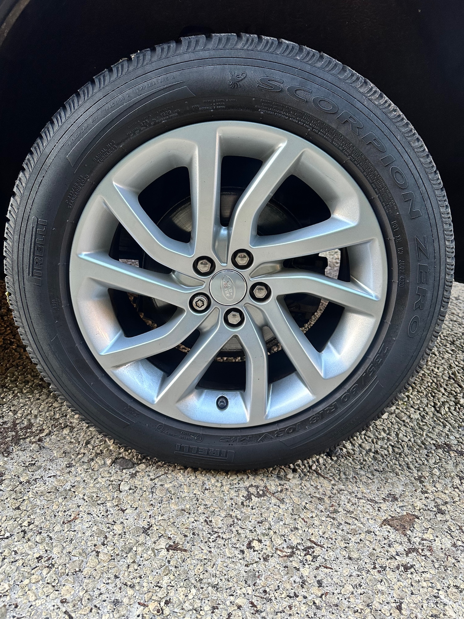 Used Land Rover Discovery Sport 2017 for sale - 77223080: Photo 45