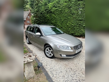 Used Volvo V70 2015 for sale - 75312907: Photo