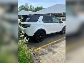 Used Land Rover Discovery Sport 2015 for sale - 78670504: Photo