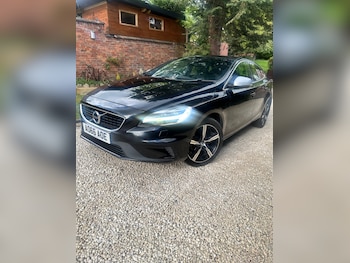 Used Volvo V40 2016 for sale - 78544675: Photo