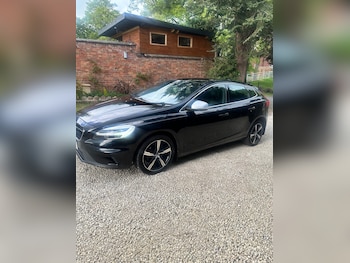 Used Volvo V40 2016 for sale - 78544675: Photo