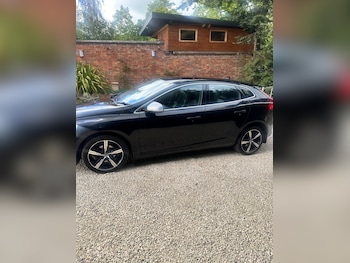 Used Volvo V40 2016 for sale - 78544675: Photo
