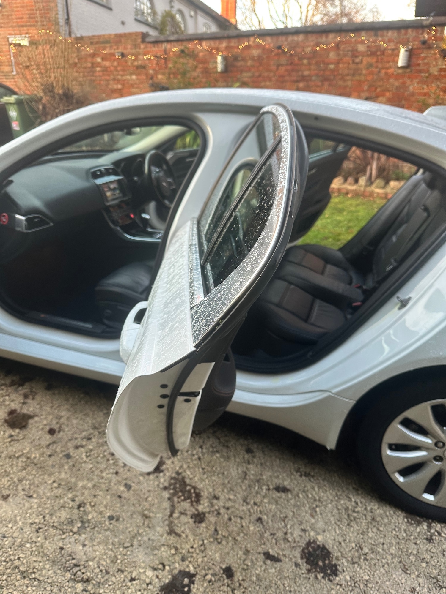 Used Jaguar XE 2016 for sale - 76835775: Photo 24