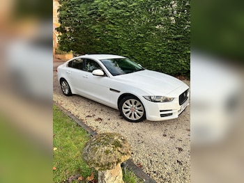 Used Jaguar XE 2016 for sale - 76835775: Photo