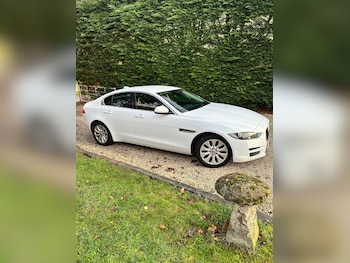 Used Jaguar XE 2016 for sale - 76835775: Photo