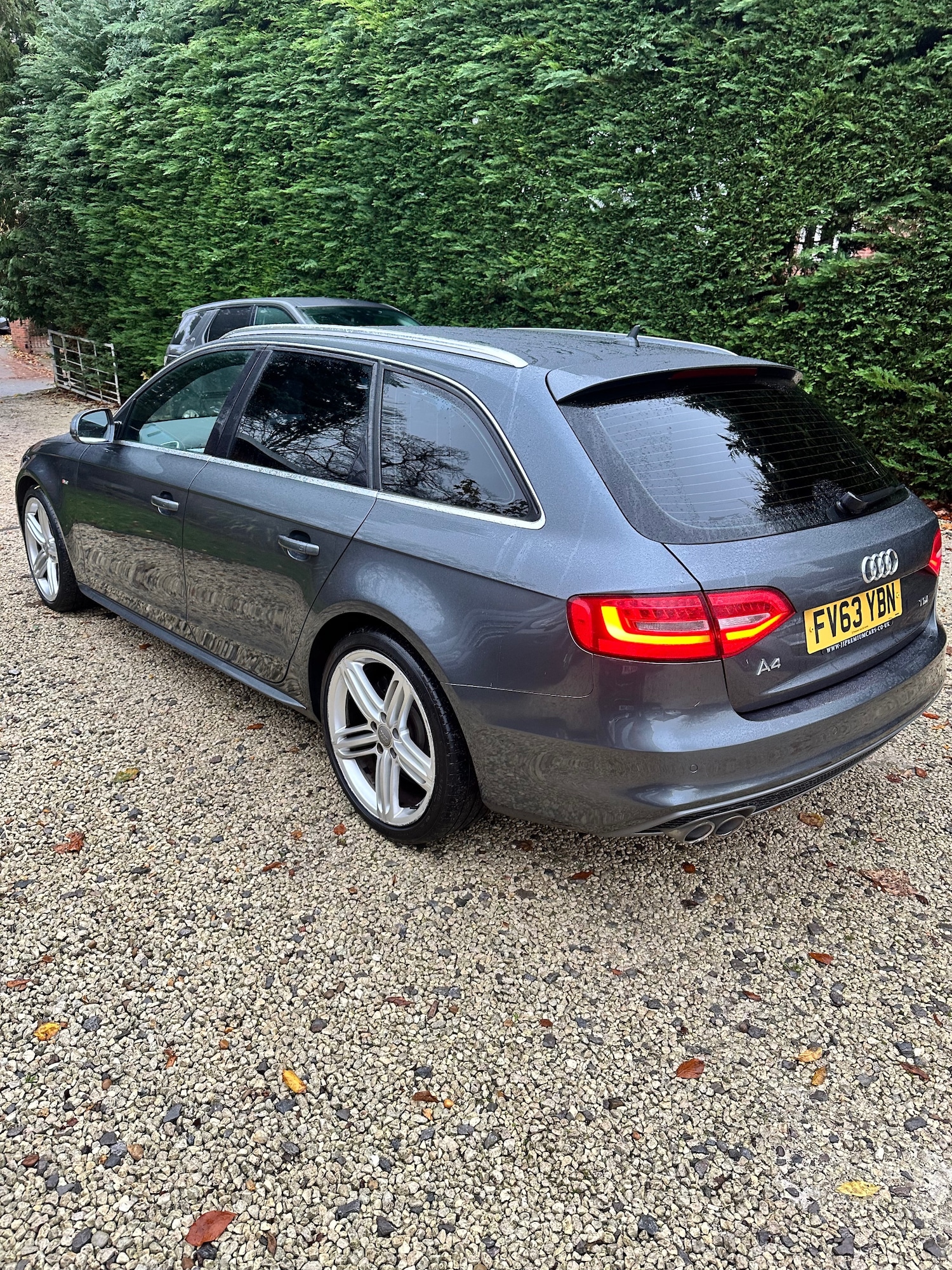 Used Audi A4 2013 for sale - 76569109: Photo 4