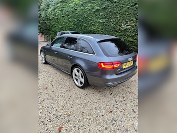 Used Audi A4 2013 for sale - 76569109: Photo