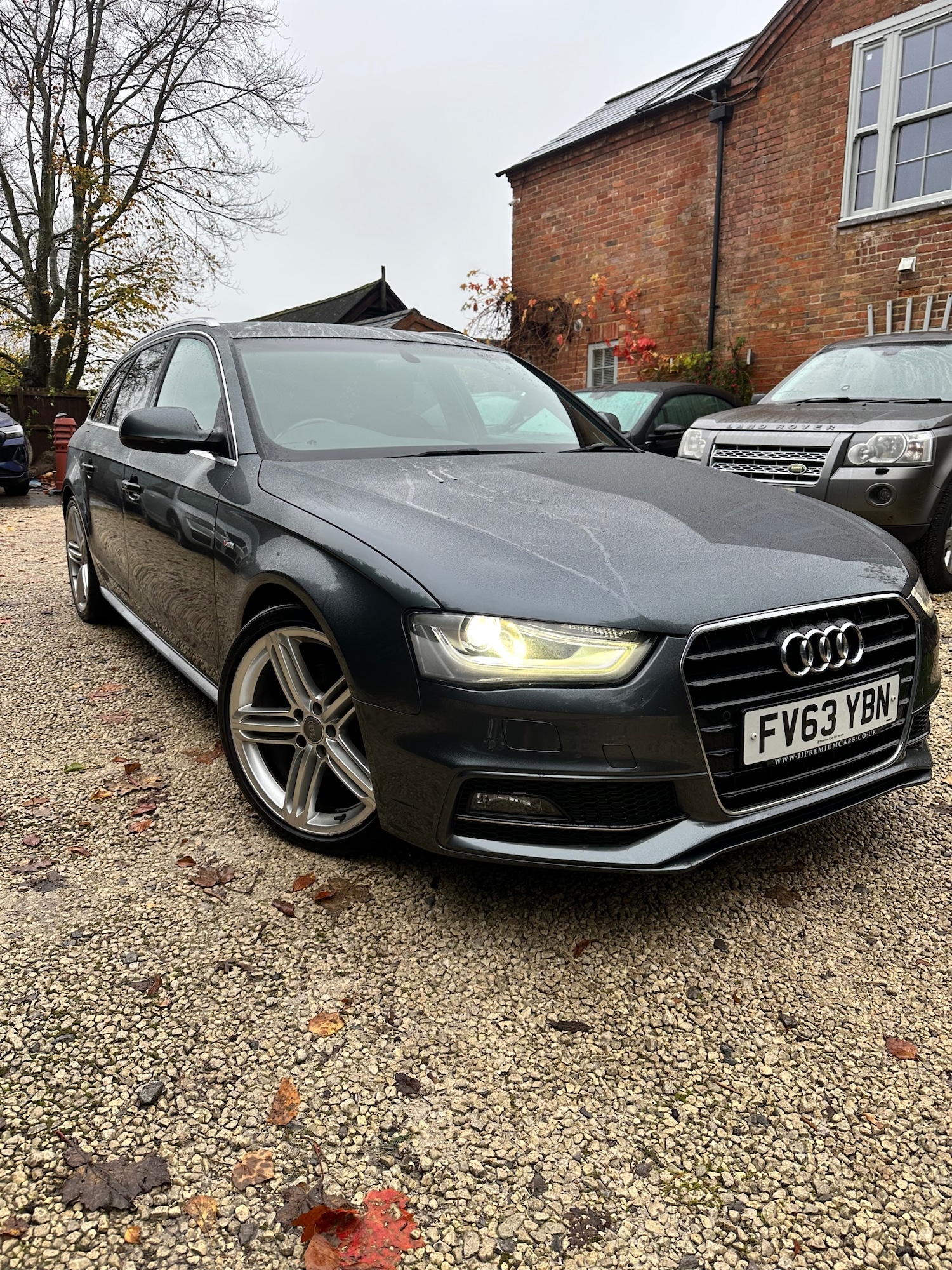 Used Audi A4 2013 for sale - 76569109: Photo 5