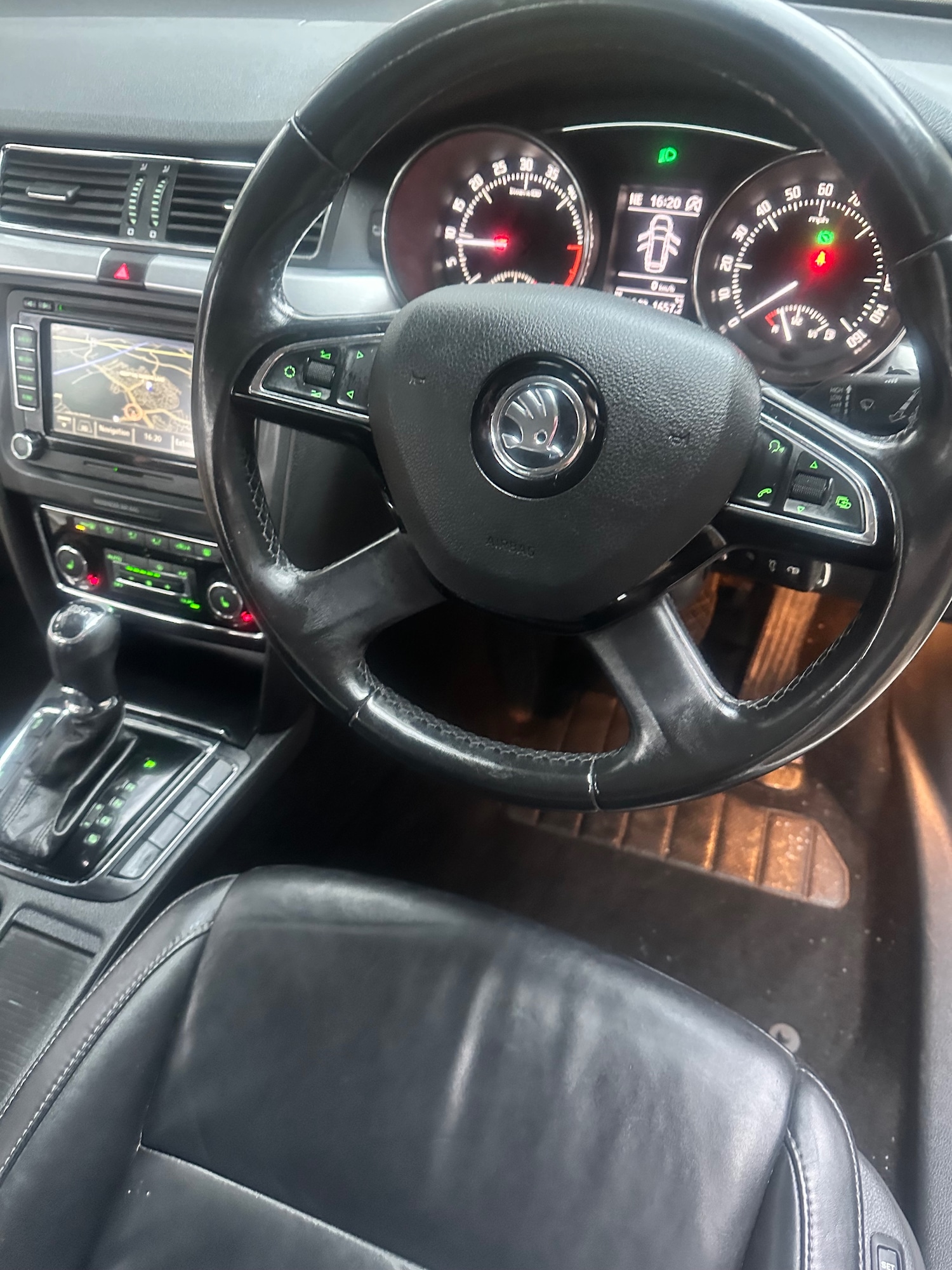 Used Skoda Superb 2013 for sale - 76710451: Photo 21