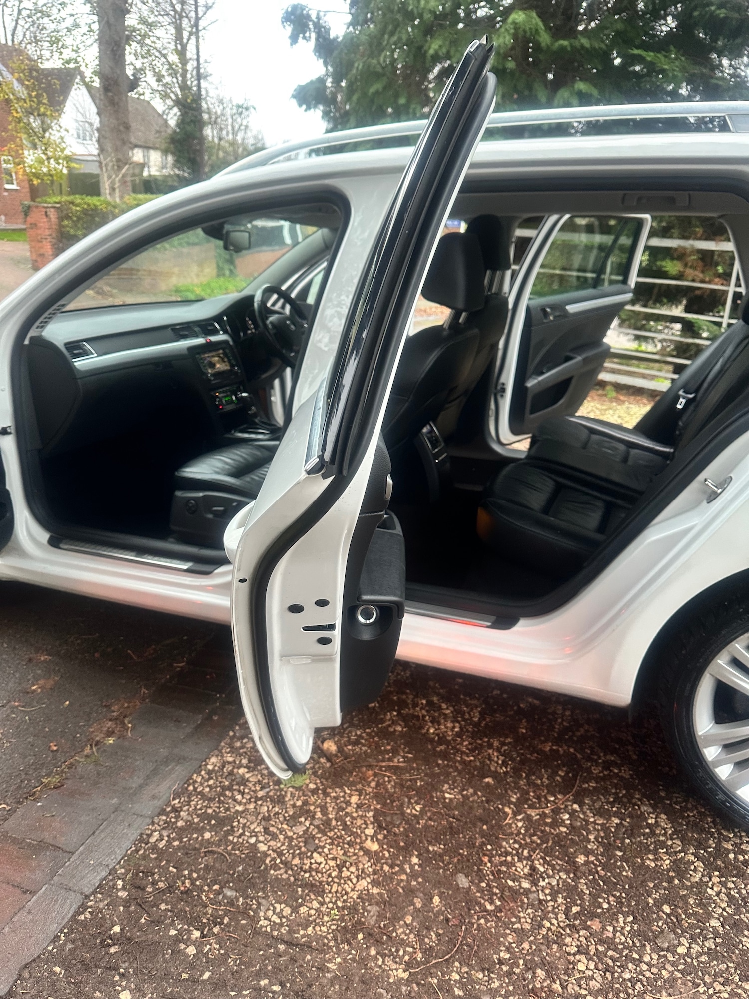 Used Skoda Superb 2013 for sale - 76710451: Photo 25