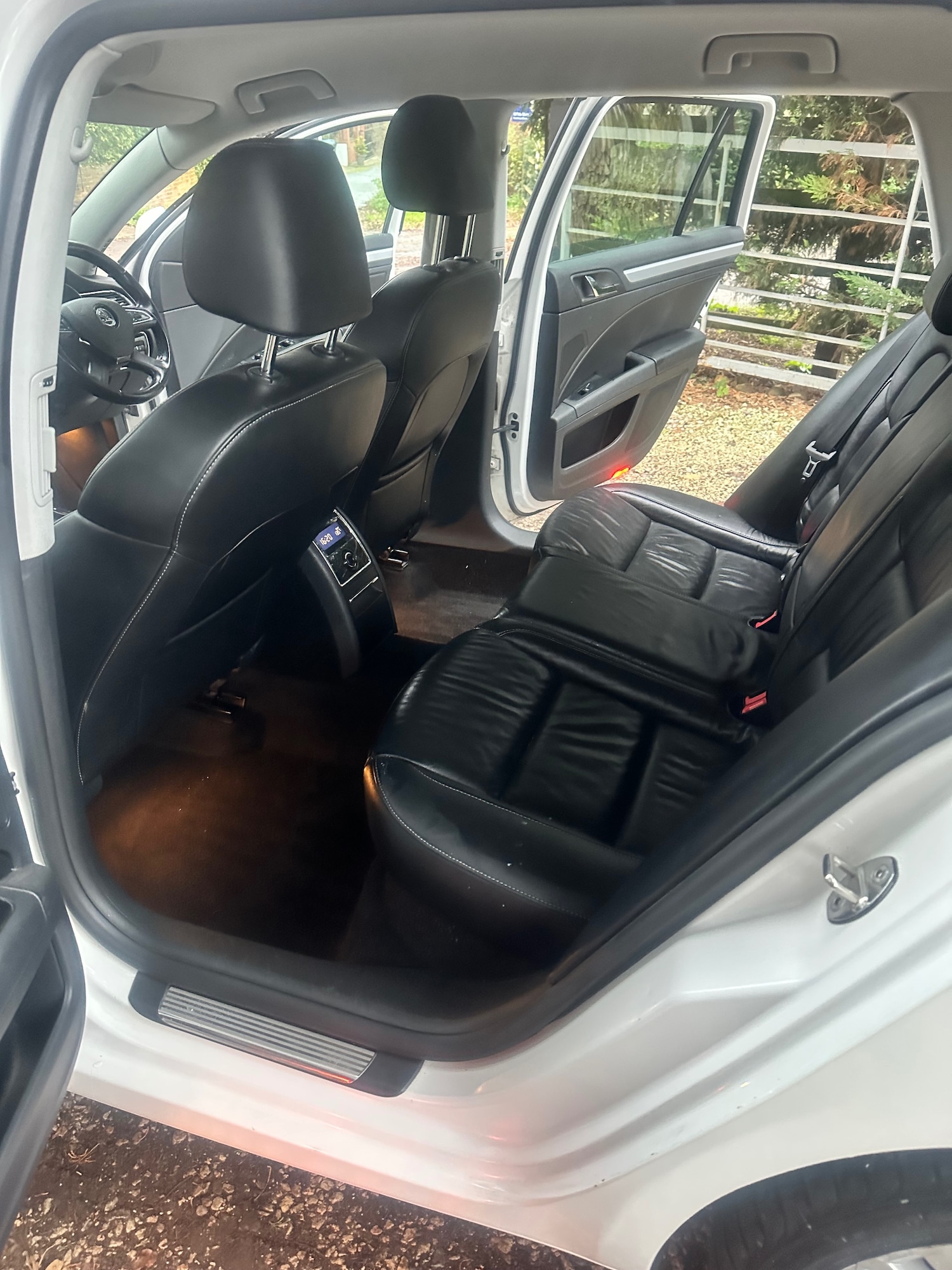 Used Skoda Superb 2013 for sale - 76710451: Photo 26