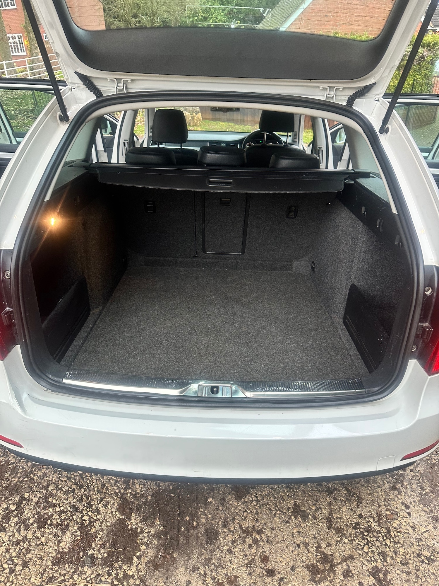 Used Skoda Superb 2013 for sale - 76710451: Photo 32