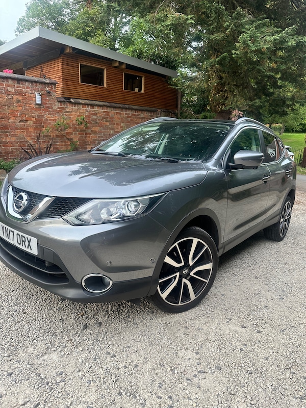 Used Nissan Qashqai 2017 for sale - 74950358: Photo 2