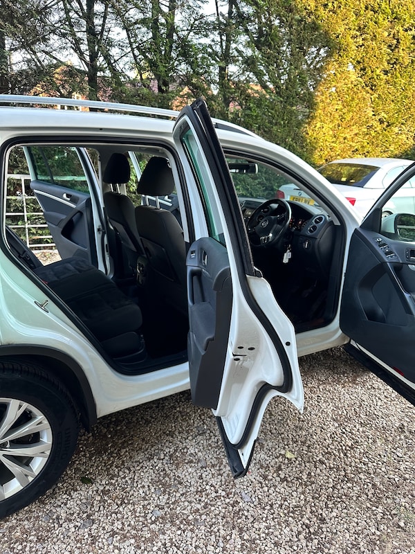Used Volkswagen Tiguan 2015 for sale - 74613583: Photo 10