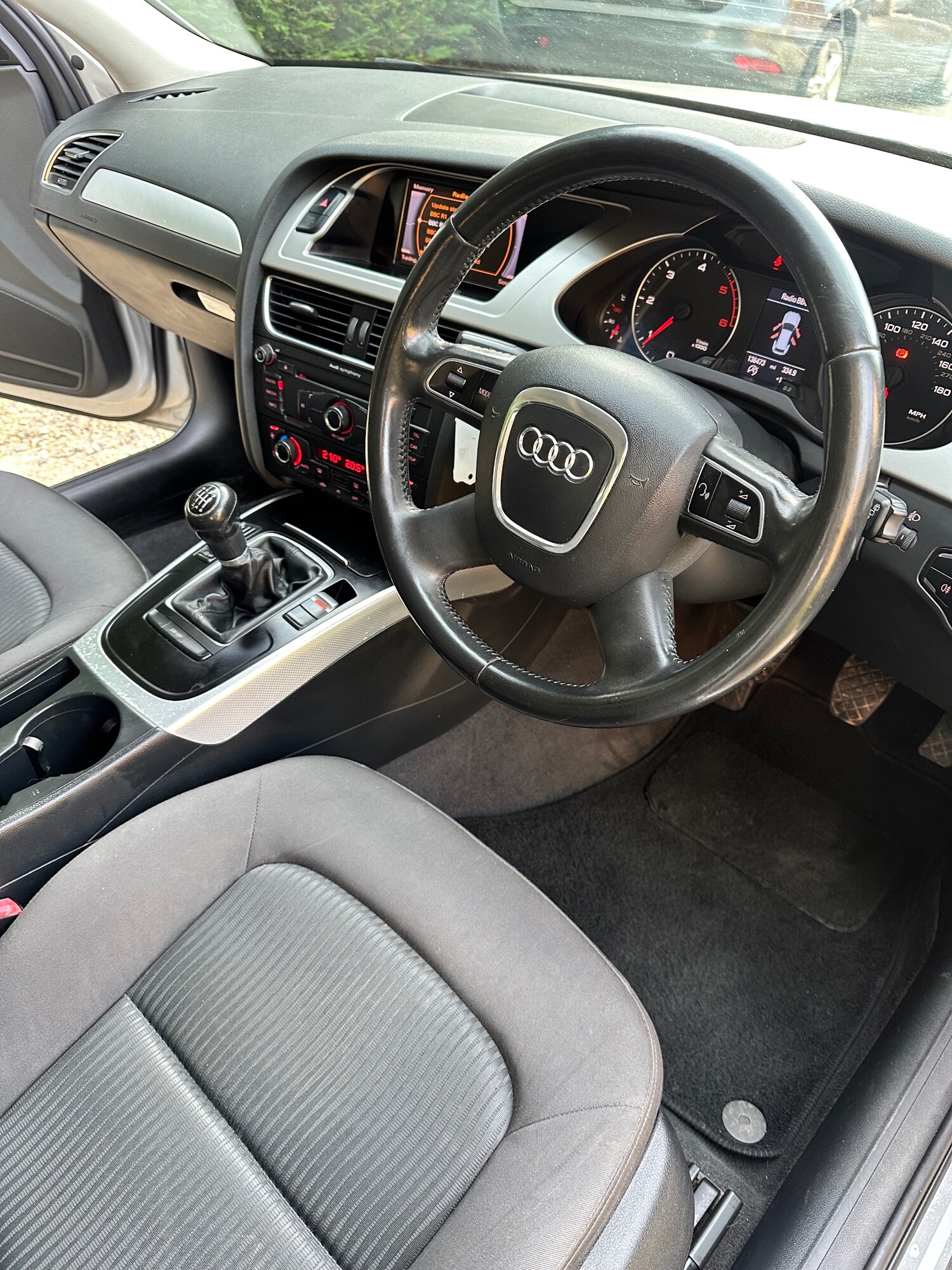 Used Audi A4 2009 for sale - 77641631: Photo 24