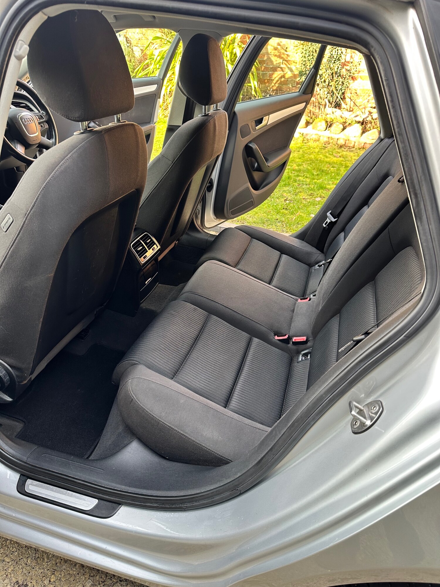 Used Audi A4 2009 for sale - 77641631: Photo 31