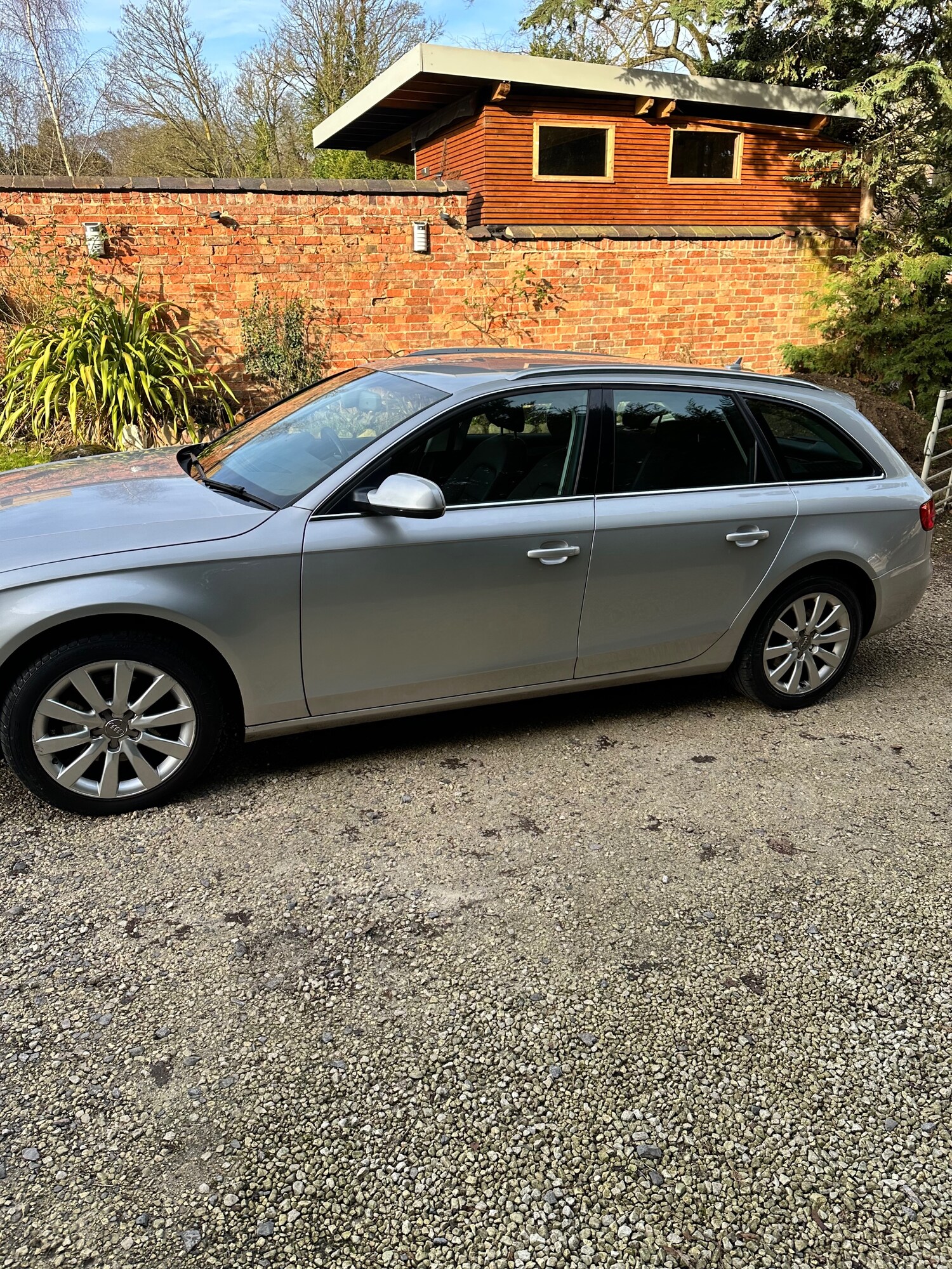 Used Audi A4 2009 for sale - 77641631: Photo 4