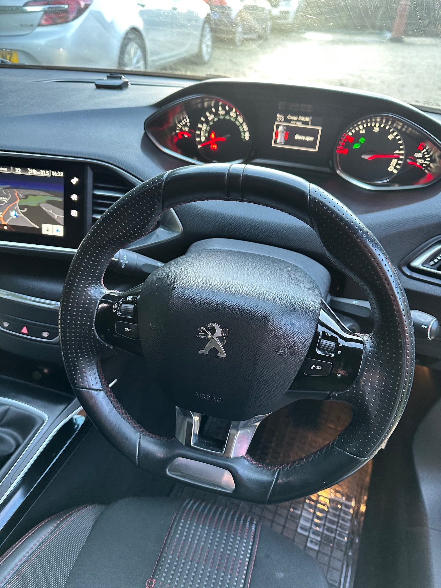 Used Peugeot 308 2016 for sale - 77520025: Photo 25