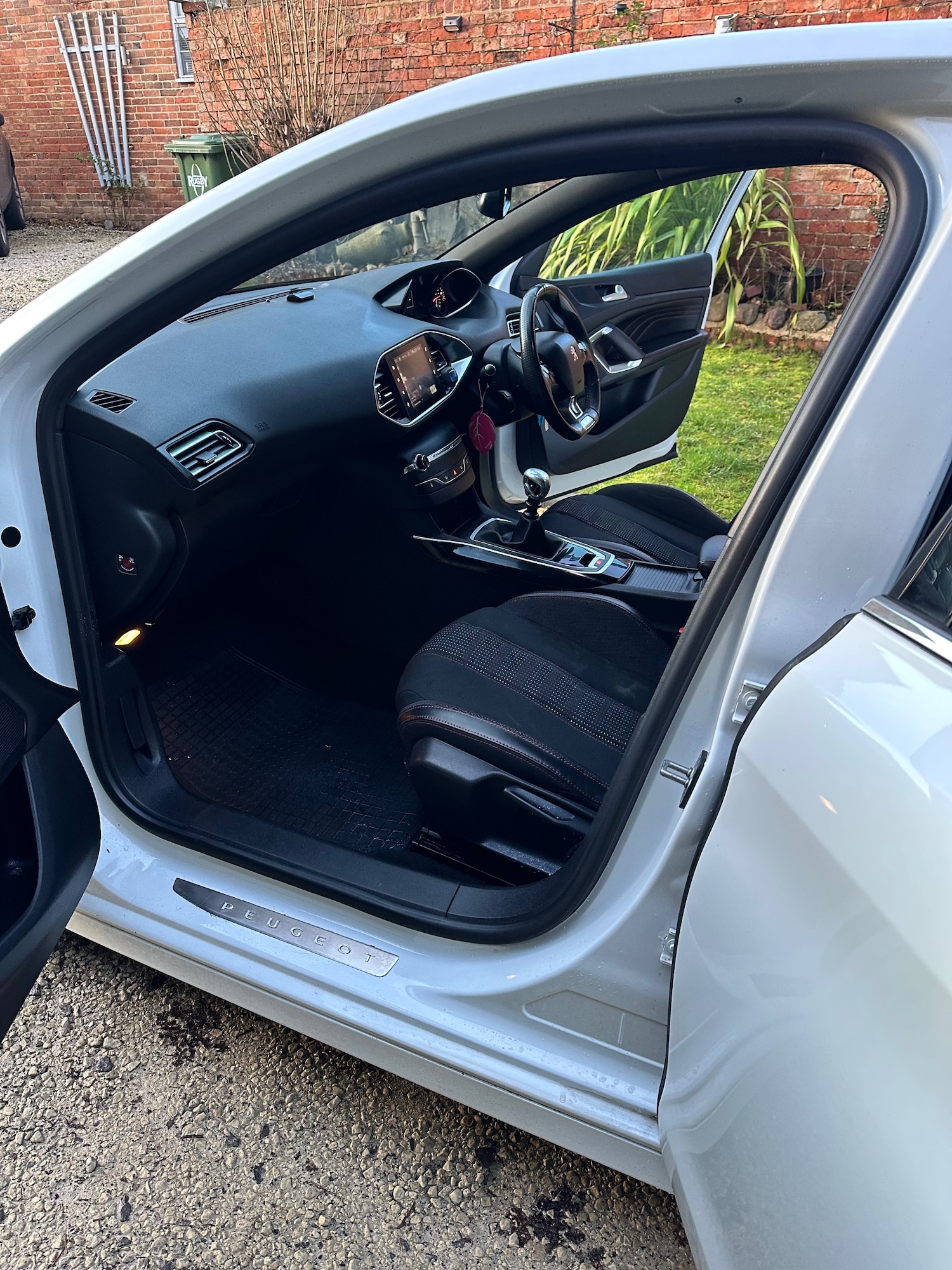 Used Peugeot 308 2016 for sale - 77520025: Photo 30