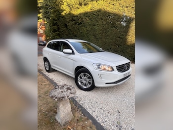 Used Volvo XC60 2015 for sale - 79194861: Photo