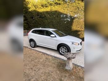 Used Volvo XC60 2015 for sale - 79194861: Photo