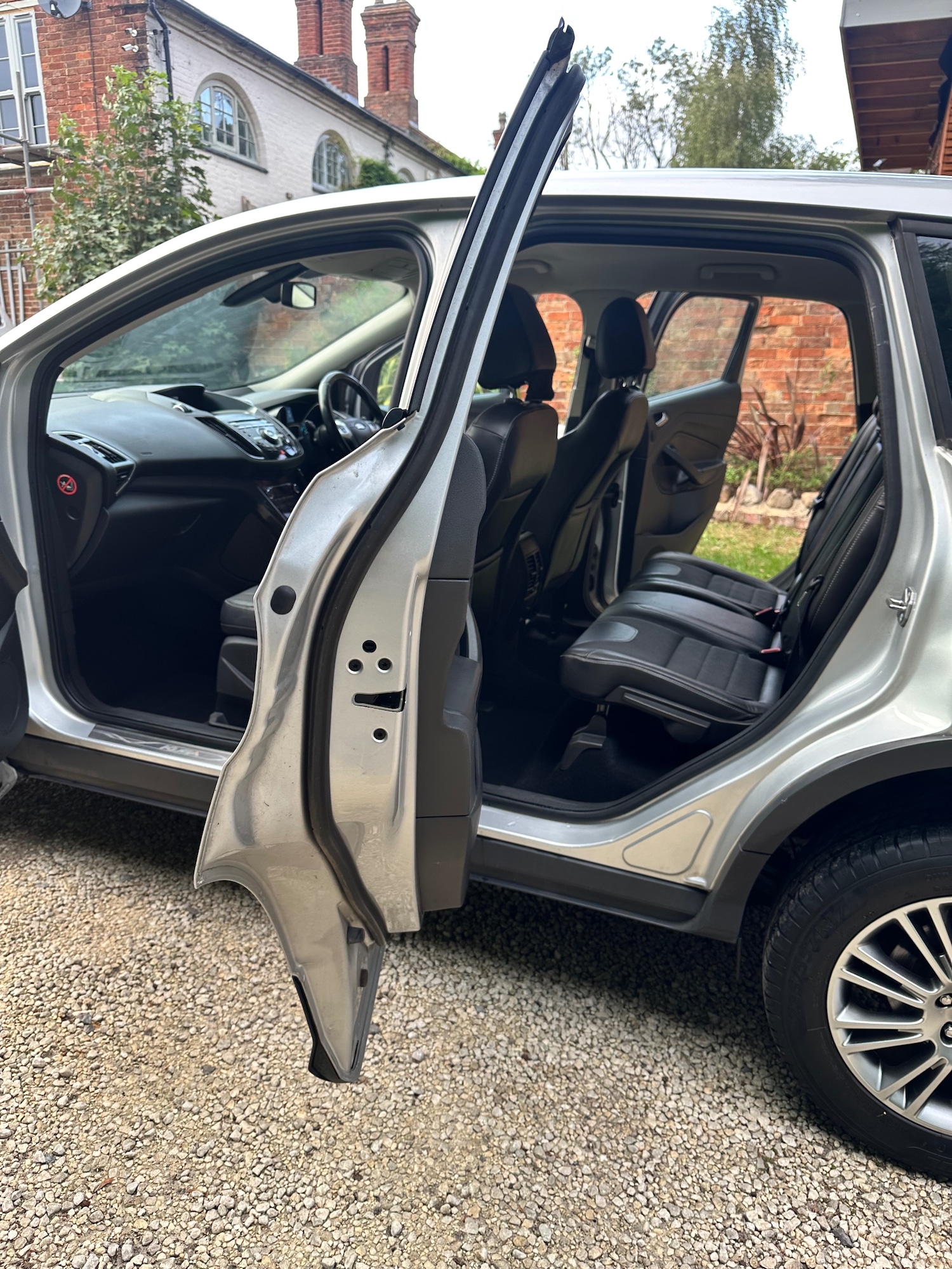 Used Ford Kuga 2014 for sale - 75983662: Photo 24