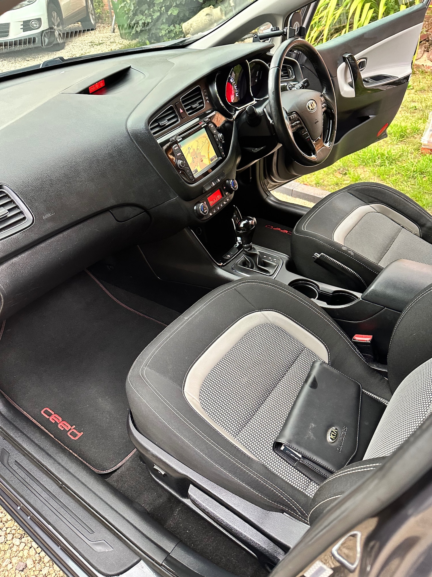 Used Kia Ceed 2015 for sale - 75918060: Photo 27