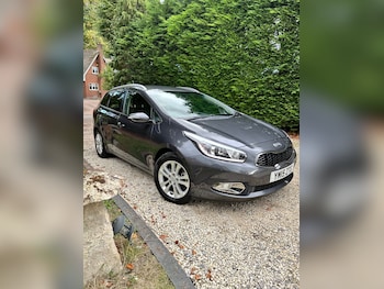 Used Kia Ceed 2015 for sale - 75918060: Photo