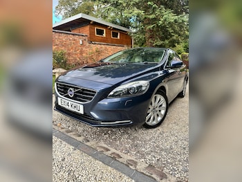 Volvo - V40
