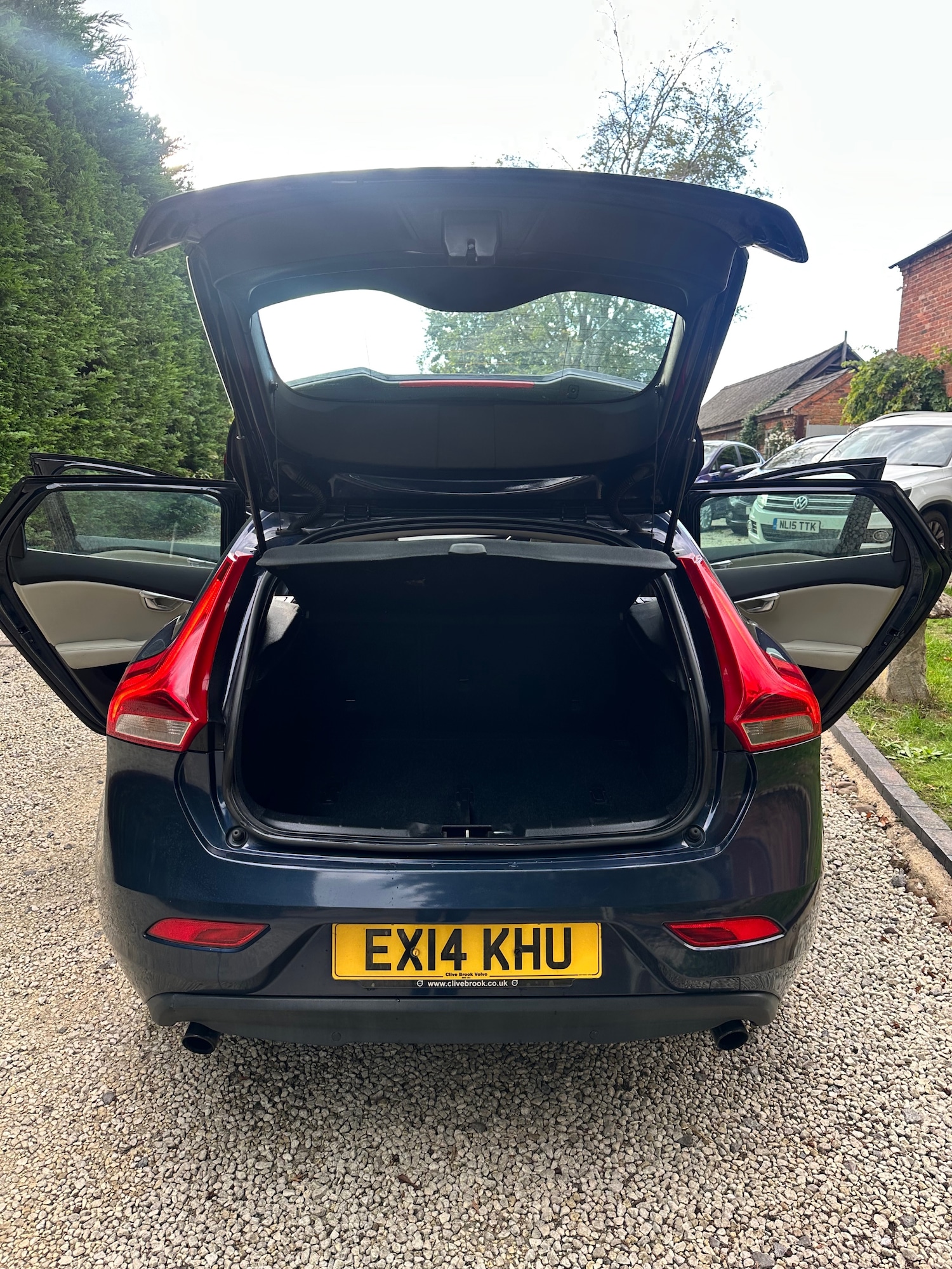 Vehicle 27