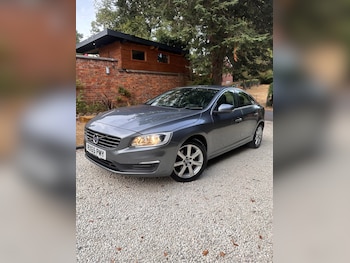 Used Volvo S60 2015 for sale - 79503911: Photo
