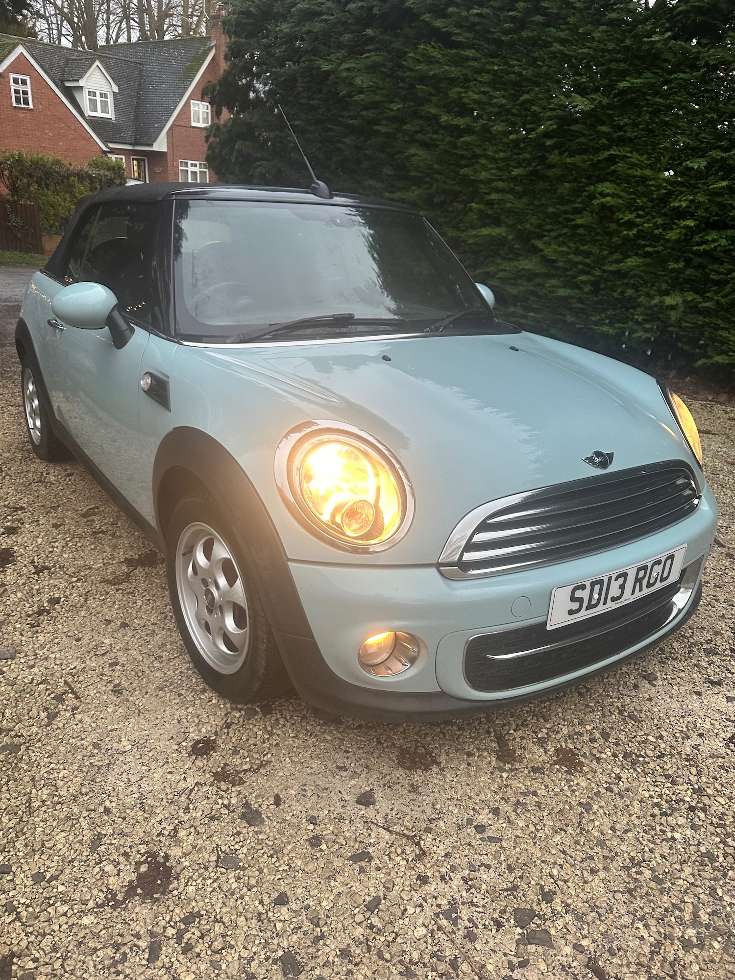 Used MINI Convertible 2013 for sale - 76547304: Photo 2