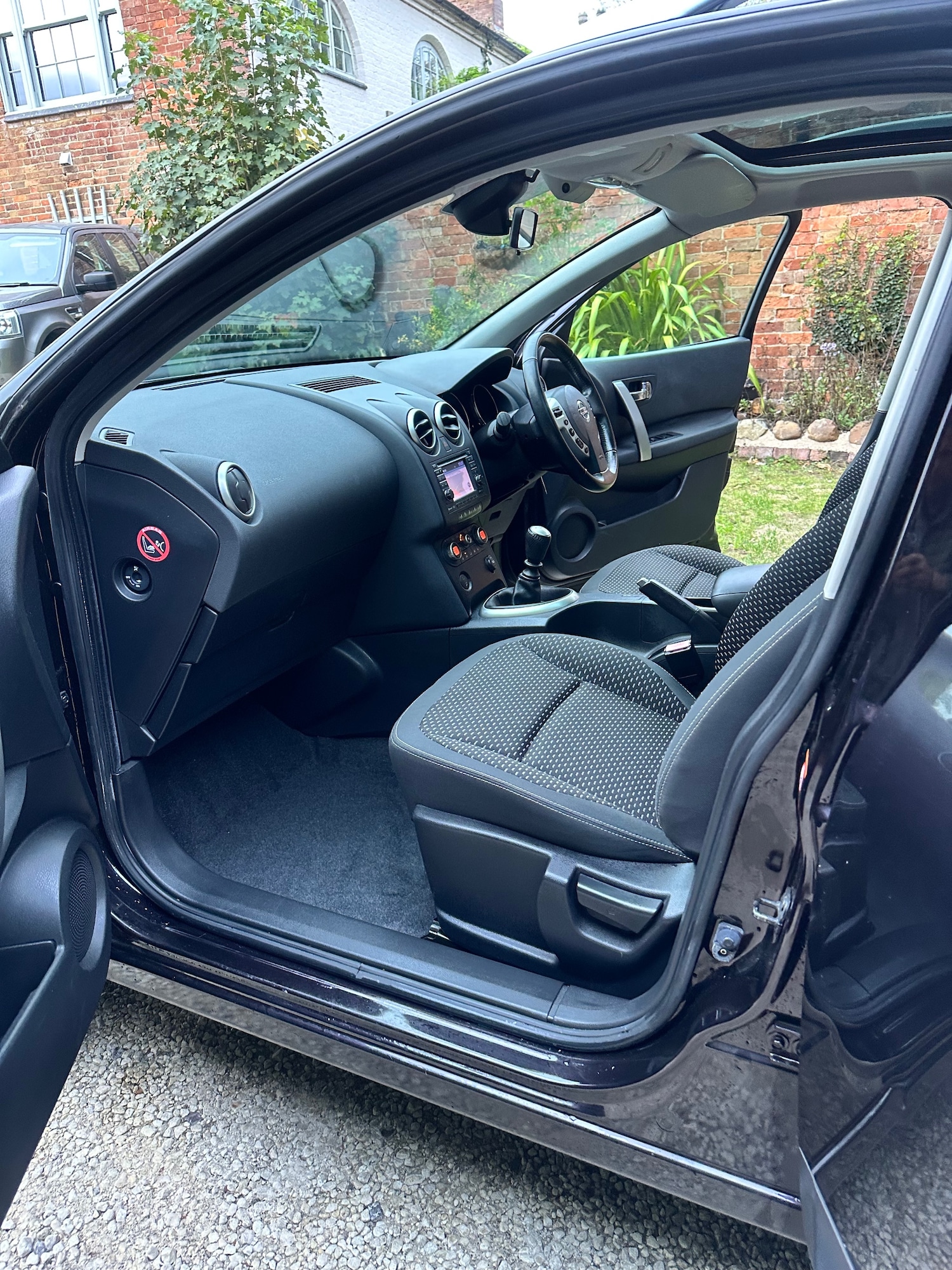 Used Nissan Qashqai 2010 for sale - 76224846: Photo 31