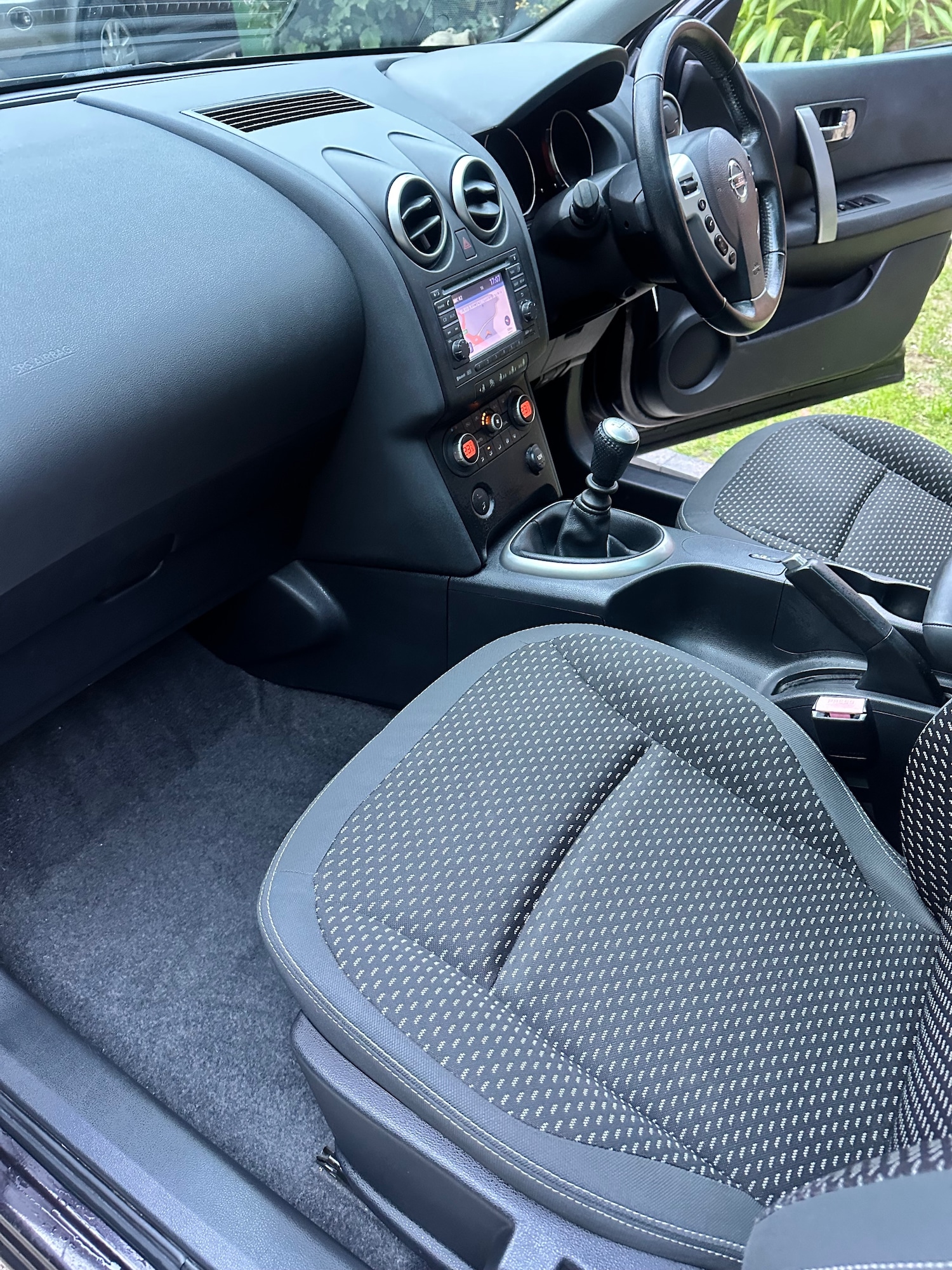 Used Nissan Qashqai 2010 for sale - 76224846: Photo 34