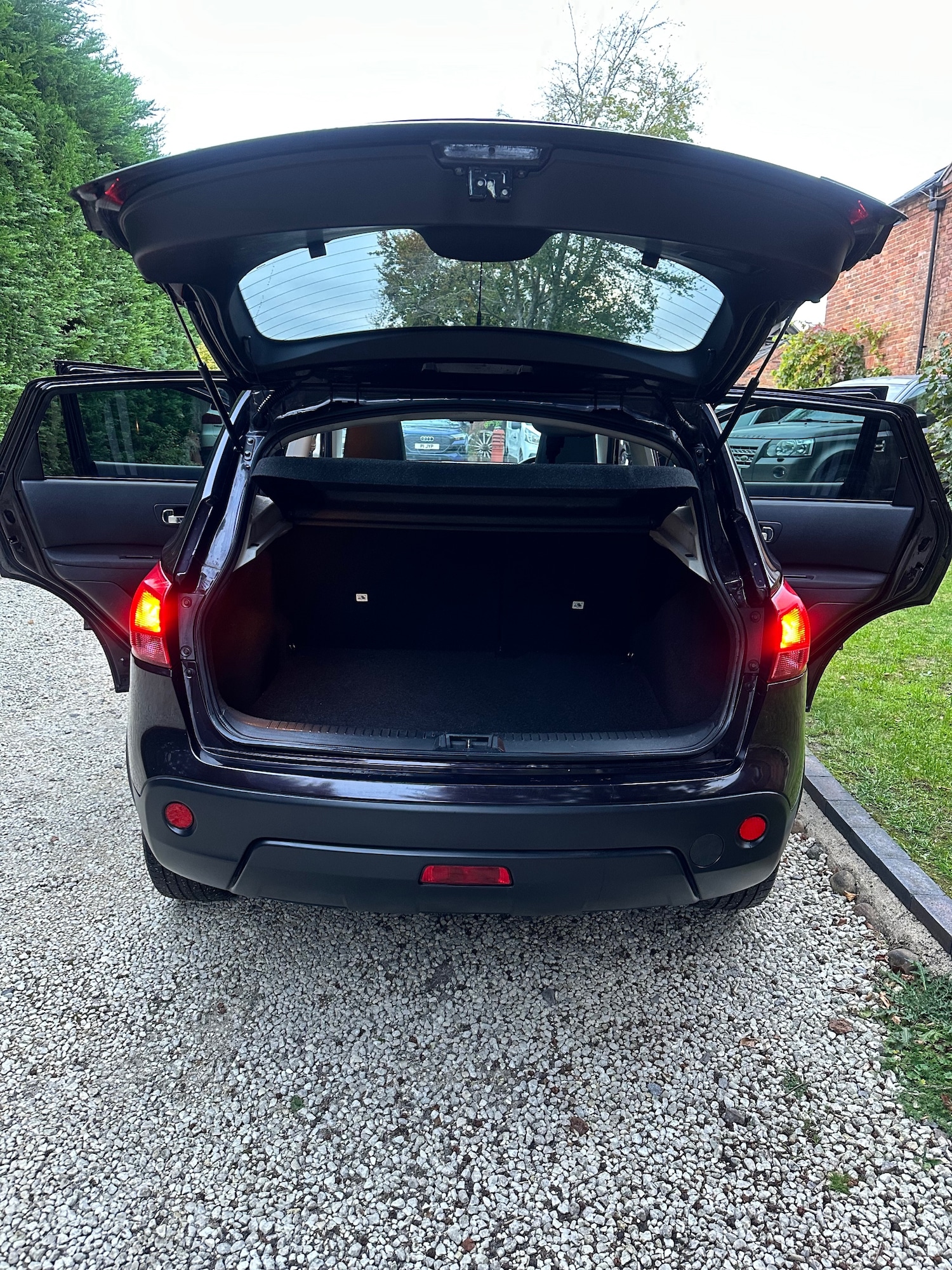 Used Nissan Qashqai 2010 for sale - 76224846: Photo 38