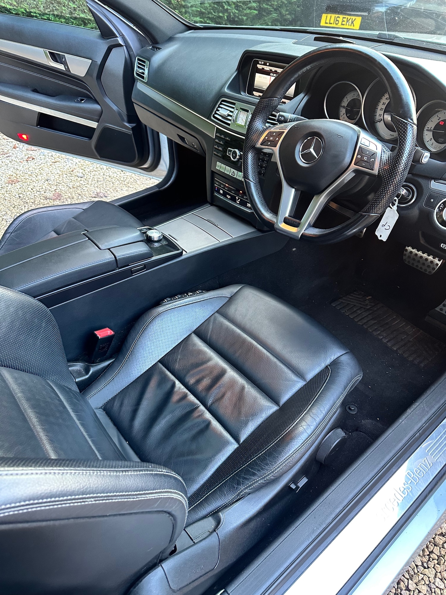 Used Mercedes-Benz E Class 2013 for sale - 76627108: Photo 21