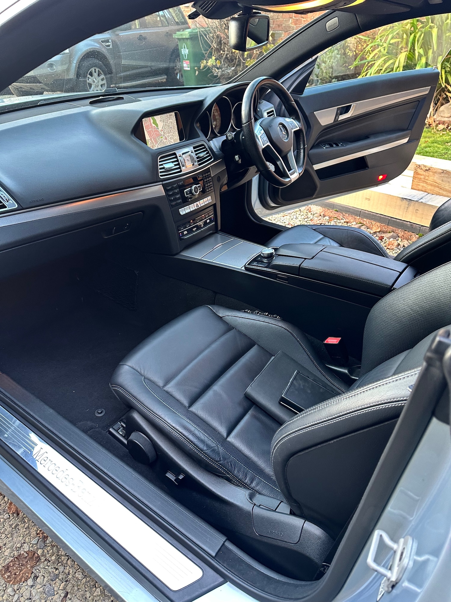 Used Mercedes-Benz E Class 2013 for sale - 76627108: Photo 28