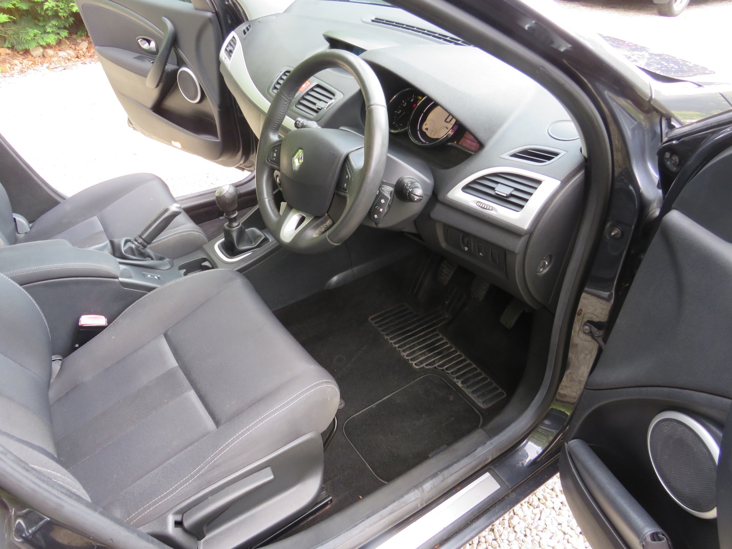 Used Renault Megane 2010 for sale - 67929583: Photo 10