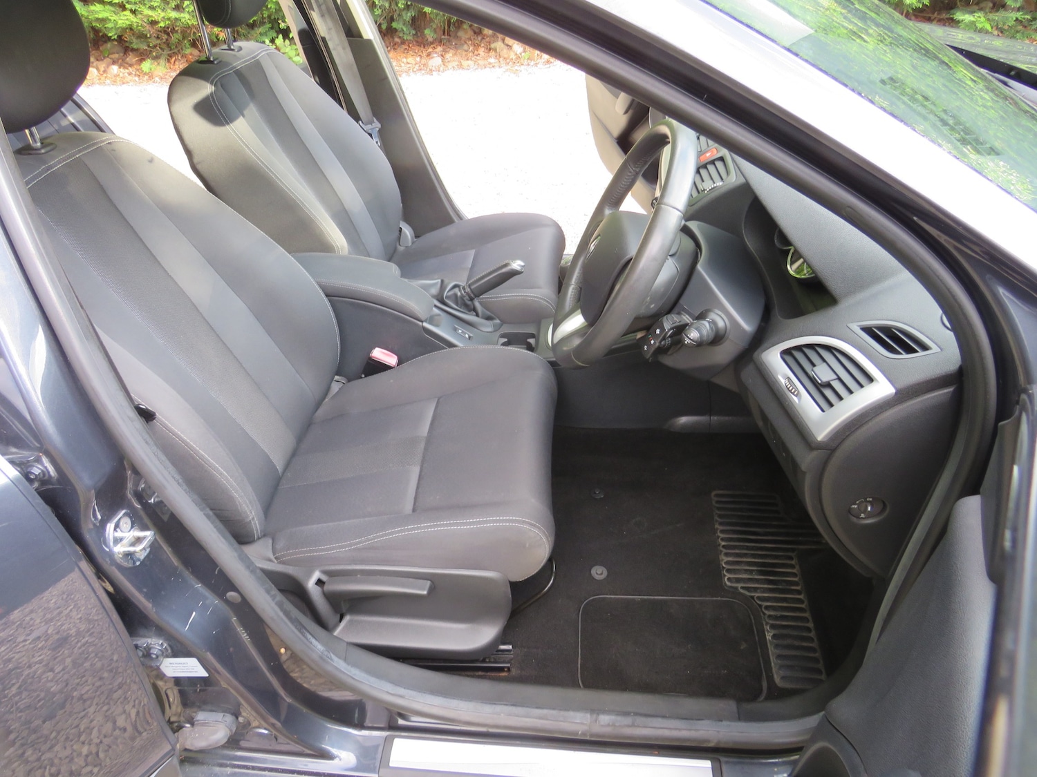 Used Renault Megane 2010 for sale - 67929583: Photo 11