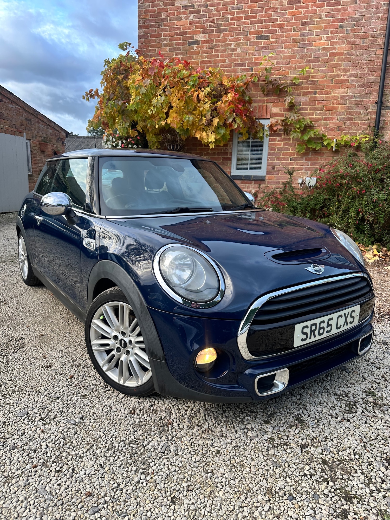 Used MINI Hatch 2015 for sale - 76351076: Photo 1