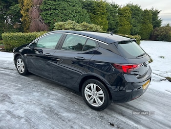 Used Vauxhall Astra 2017 for sale - 77120991: Photo
